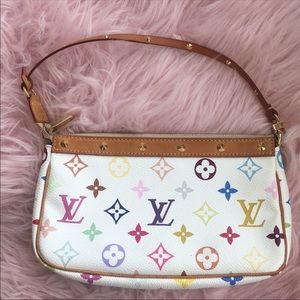 Beautiful Louis Vuitton small shoulder bag